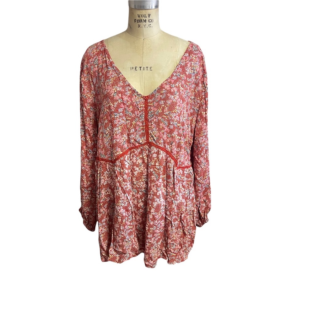 Romantic Gypsy 1X red floral tiered long sleeve blouse